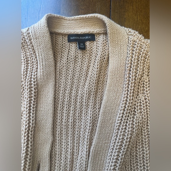 Banana Republic Cardigan Sweater - Picture 4 of 5